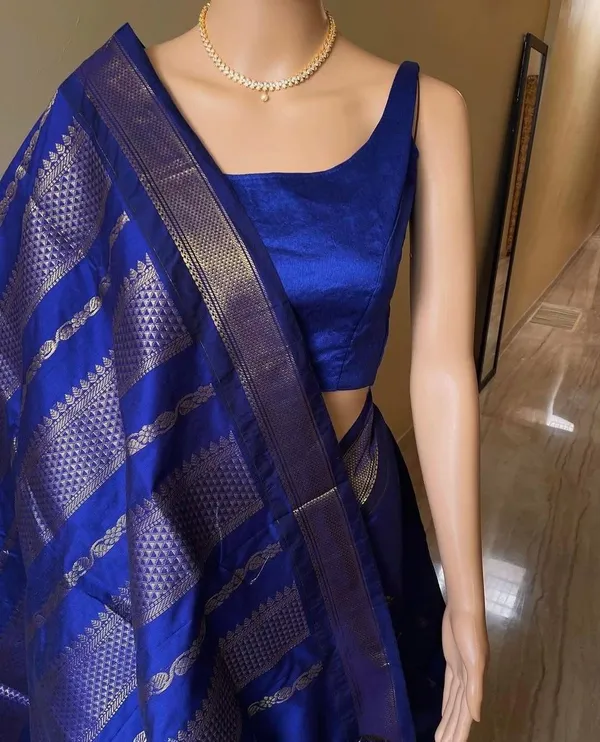 Blue_Kalyani_Cotton_Lightweight_Saree_For_Women