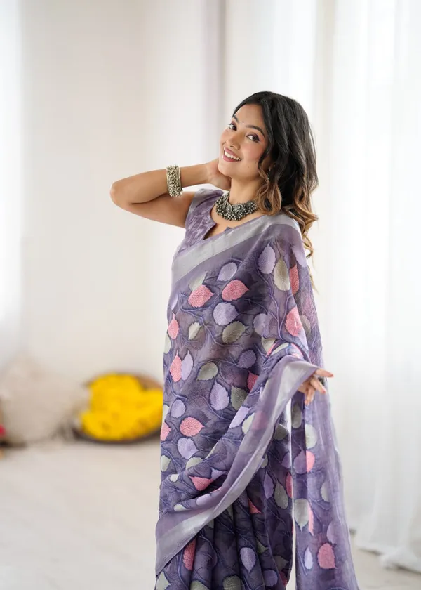 Debina_Lavender_Color_Linen_Cotton_Saree