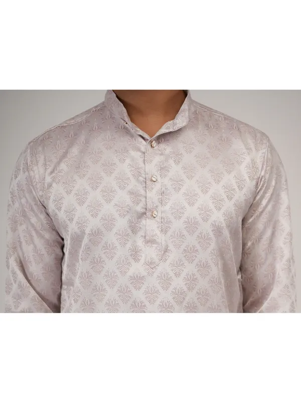 Men_Abstract_Printed_Cotton_Kurta_Cream