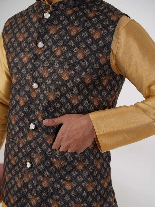 Gold_Abstract_Print_Cotton_Blend_Kurta_With_Pant_Pajama_Set_For_Men's