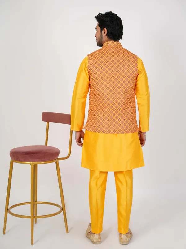 Yellow_Men_Abstract_Print_Cotton_Blend_Kurta_Pajama_With_Koti_Set_Of_3_For_Mens