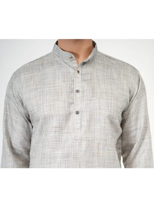 Men_Solid_Cotton_Kurta_Grey