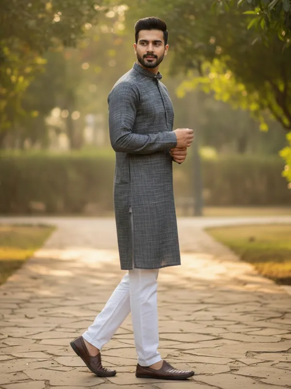 Men_Solid_Cotton_Kurta_Black