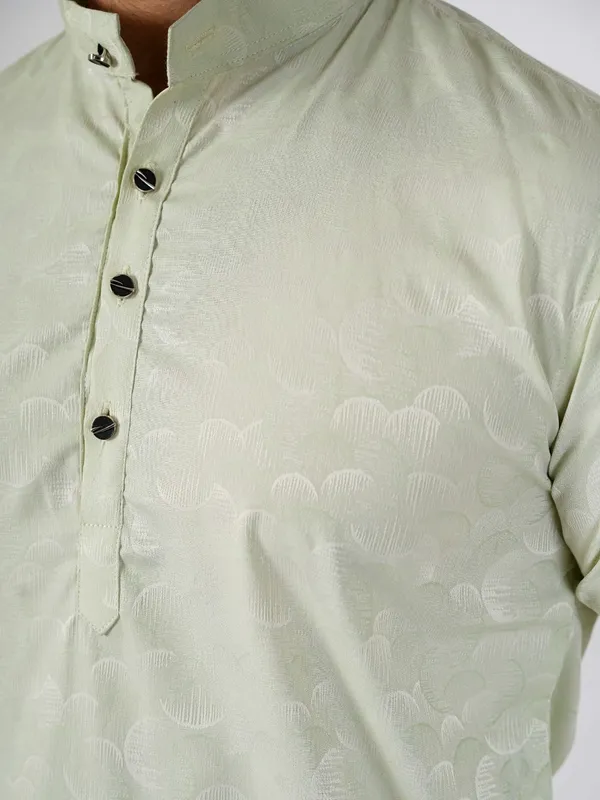 Men_Abstract_Print_Cotton_Blend_Kurta_With_Cream