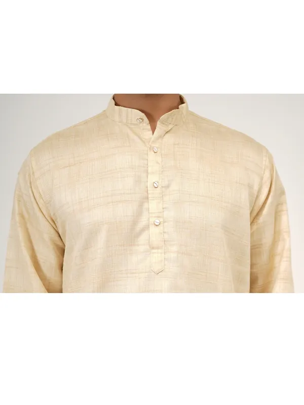 Men_Solid_Cotton_Kurta_Yellow