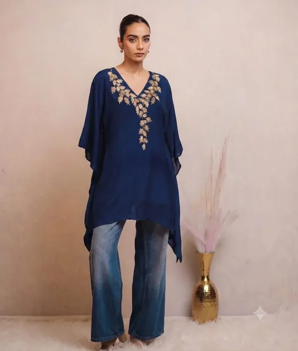 Regal_Navy_Kaftan_Tunic_with_Gold_Gilded_Embroidery
