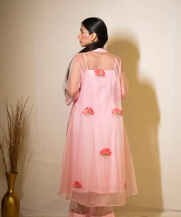 Hand-Painted_Rose_Pink_Organza_Kurta_Set_with_Lotus_Motifs