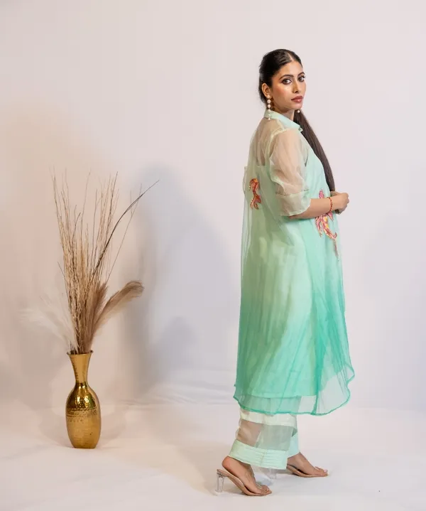 Teal_Hand-Painted_Ombre_Organza_Kurta_Set_With_Fish_Motifs_For_Women