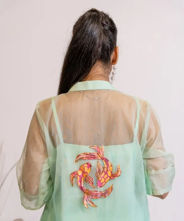 Teal_Hand-Painted_Ombre_Organza_Kurta_Set_With_Fish_Motifs_For_Women