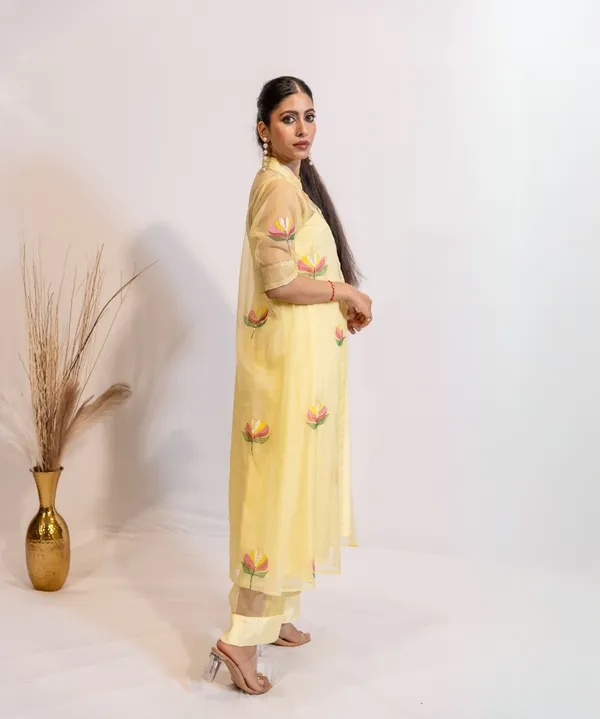 Sunshine_Bloom_Hand-Painted_Organza_Kurta_Set_For_Women