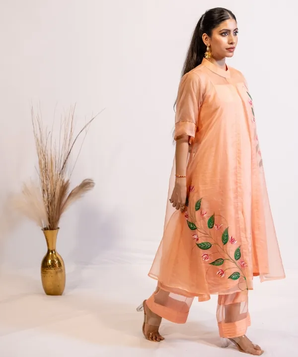 Peach_Hand-Painted_Organza_Kurta_Set_For_Women