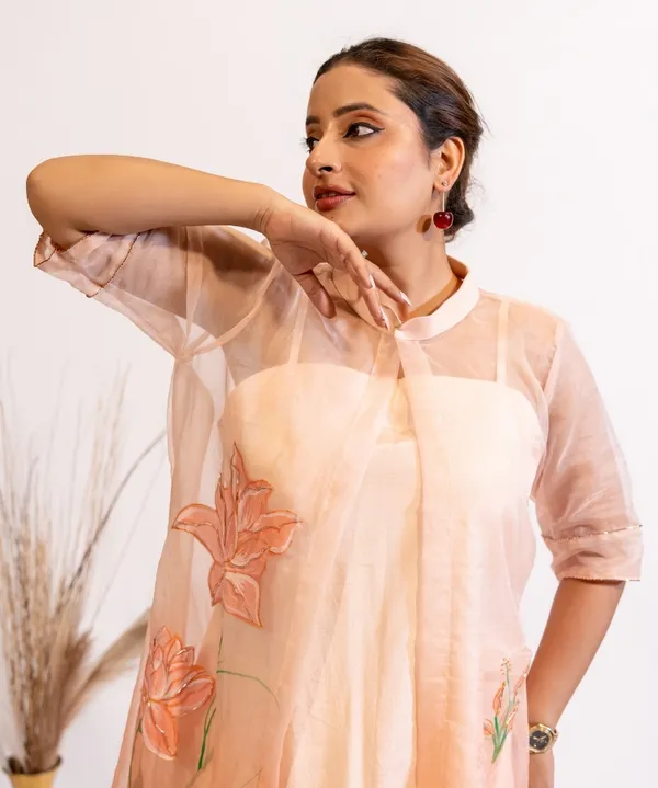 Peach_Coral_Ombre_Hand-Painted_Organza_Kurta_Set_For_Women