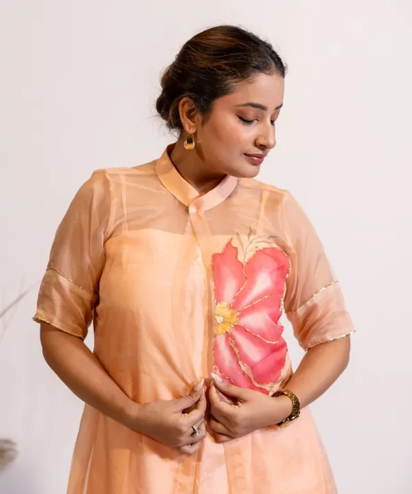 Peach_Blossom_Hand-Painted_Organza_Kurta_Set_For_Women