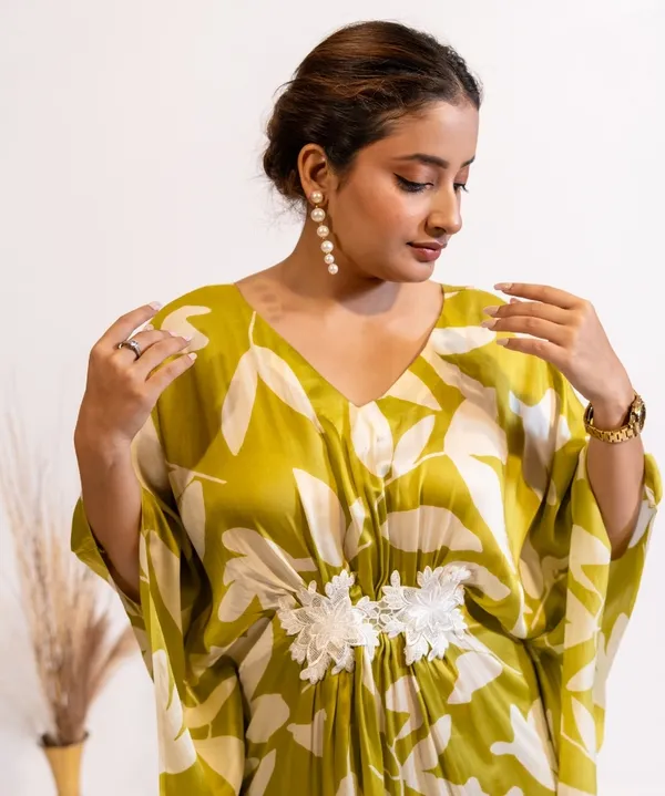 Lime_Green_&_White_Abstract_Kaftan_Dress_For_Women