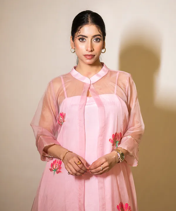 Hand-Painted_Rose_Pink_Organza_Kurta_Set_with_Lotus_Motifs