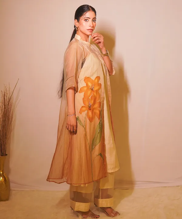 Apricot_Bloom_Hand-Painted_Organza_Kurta_Set