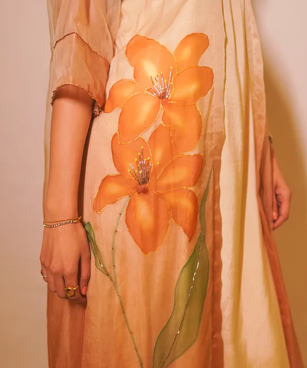 Apricot_Bloom_Hand-Painted_Organza_Kurta_Set
