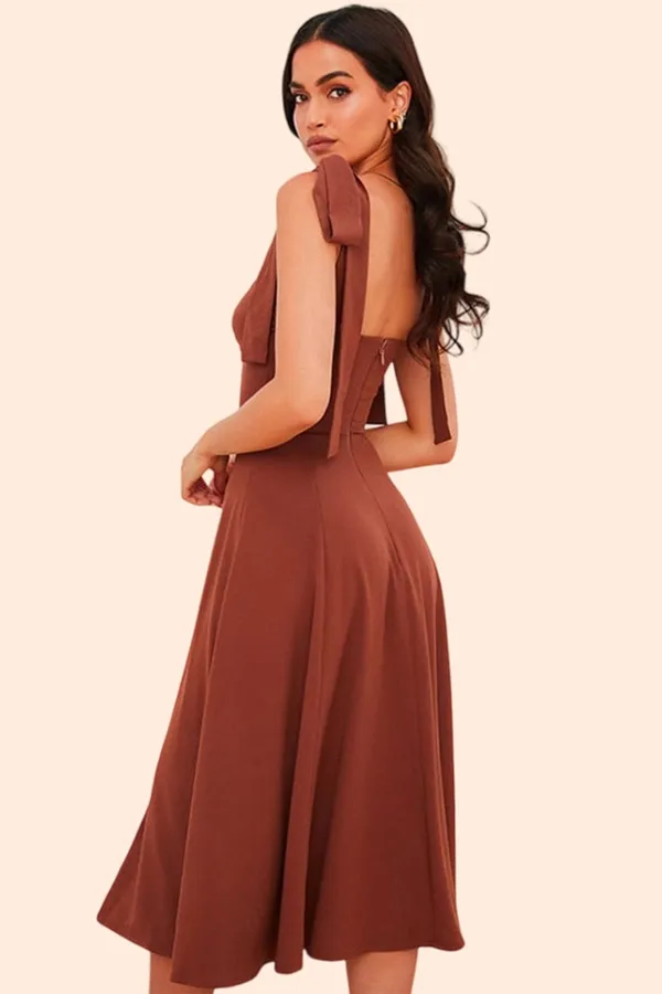 Lace_Up_Sweetheart_Neck_Split_Dress