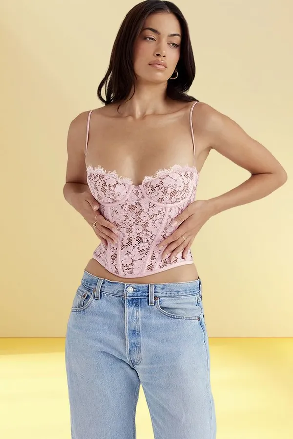 Pink_Spaghetti_Strap_Sweetheart_Neck_Corset_Top