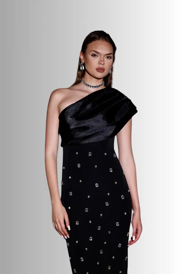 Rosabella_Black_Dress_With_Rhinestone