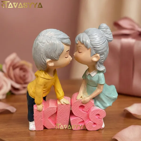 Tavasyya_Kissing_Couple_on_KISS_Base_Valentine's_Gift_|_Cute_Romantic_Couple_Statue_Showpiece_for_Girlfriend_Boyfriend_|_Valentine_Day_Him,_Love_Decorative_Home_Decor_|_Kiss_Day_Gift