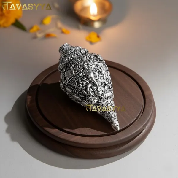 Tavasyya_Silver_Finish_Ganesh_Shankh,_Vastu_&_Feng_Shui_Decorative_Conch_for_Home_Temple,_Pooja_Room,_Office_&_Meditation,_Brings_Wealth,_Prosperity_&_Positivity,_Handcrafted_Spiritual_Gift_(Medium)