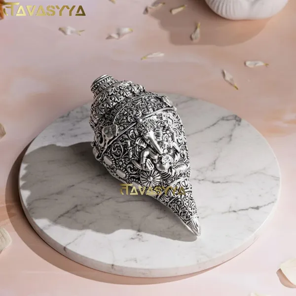 Tavasyya_Silver_Finish_Ganesh_Shankh,_Vastu_&_Feng_Shui_Decorative_Conch_for_Home_Temple,_Pooja_Room,_Office_&_Meditation,_Brings_Wealth,_Prosperity_&_Positivity,_Handcrafted_Spiritual_Gift_(Medium)