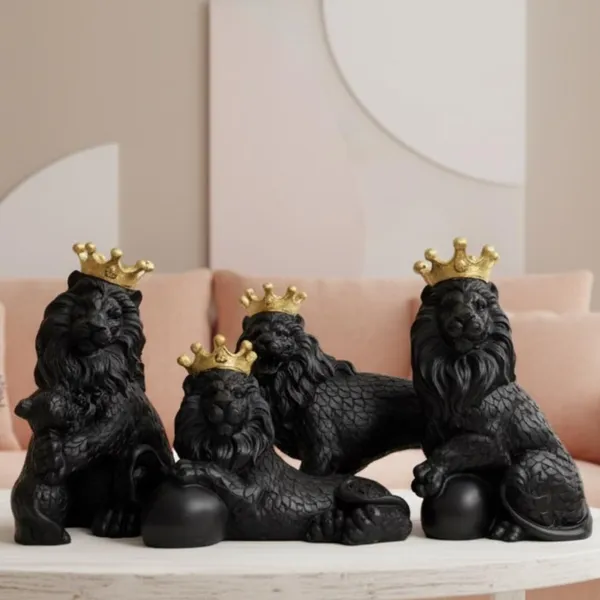 Set_Of_4_Matte_Black_With_Royal_Gold_Royal_Crown_Lion_Statues