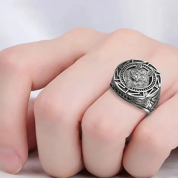 Sliver_Wolfbane_Crest_Evokes_A_Legendary_Charm_21Mm,_Suited_For_The_Man_Who_Defies_Limits_And_Legends_Alike,_Tribal_Nordic_Style_Wolf_–_Bold_Statement_Ring.