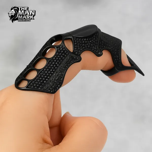 Dragon_Claw_(Black)