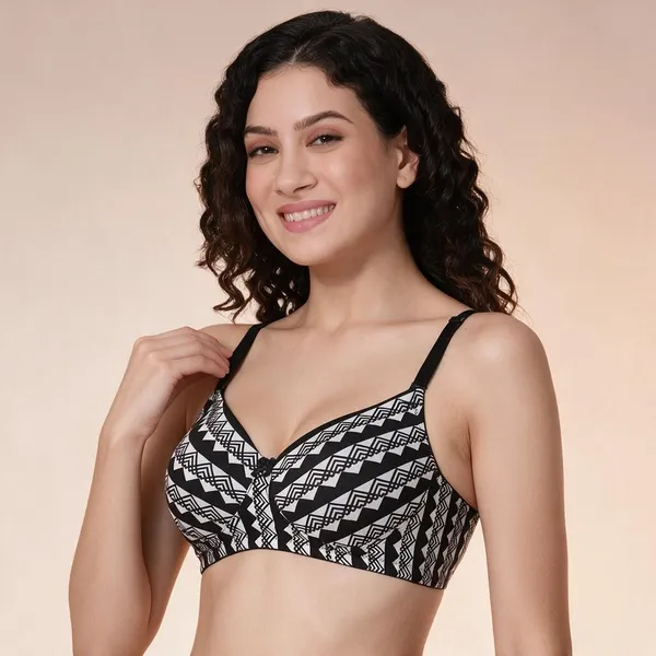 Geometric_Charm_Black_And_White_Padded_Bra_For_Women