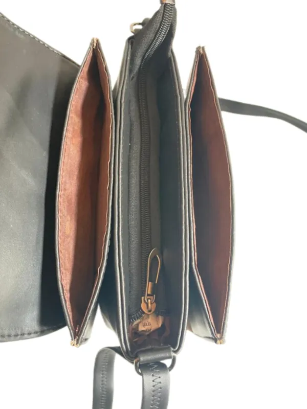 Black_Premium_Polyurethane_Beautiful_Stylish_Sling_Bag_For_Women