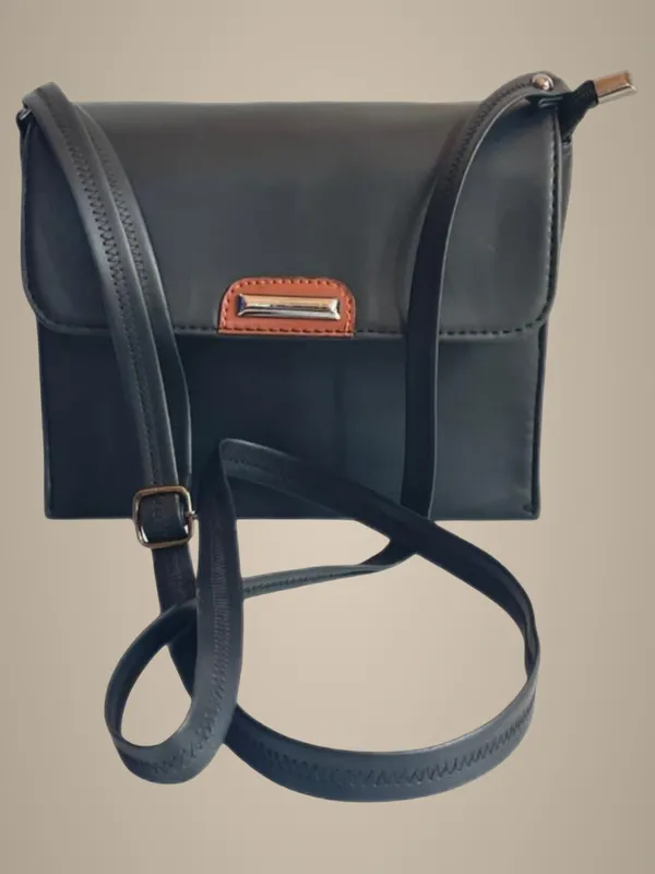 Black_Premium_Polyurethane_Beautiful_Stylish_Sling_Bag_For_Women