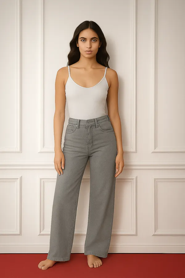 Grey_Straight_Fit_Jeans_For_Girls_And_Women