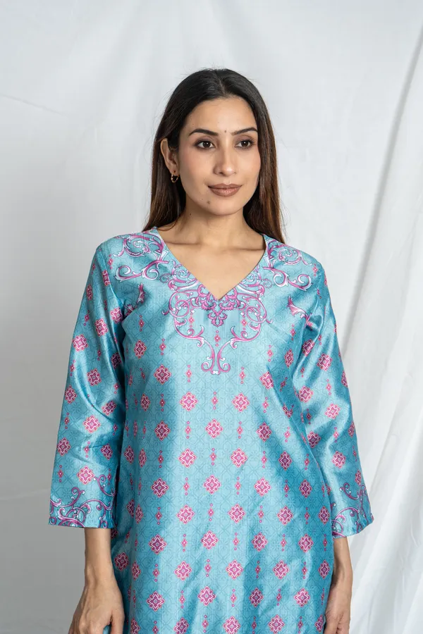 Powder_Blue_V-Neck_Kanika_Co-Ord_Set_For_Women
