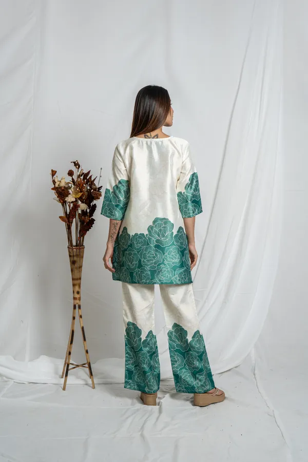 Off-White_&_Bottle_Green_Premium_Fabric_Straight_Fit_Co-Ord_Set_For_Women