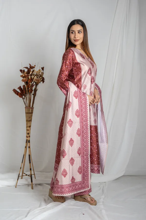 Off-White_Multi_Premium_Fabric_Straight_Auraya_Kurta_Set_For_Women