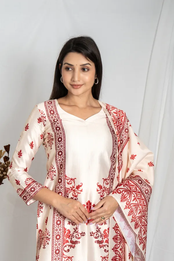 Off-White_&_Maroon_In_Premium_Fabric_Elegance_Festive_Kurta_Set_For_Women
