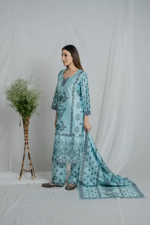 Blue_Premium_Fabric_Floral_Kurta_Set_For_Women
