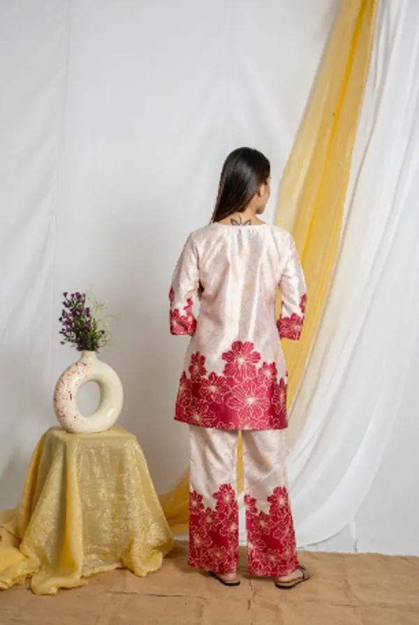 Off-White_&_Pink_Premium_Fabric_V-Neck_&_Straight_Fit_Co-Ord_Set_For_Women
