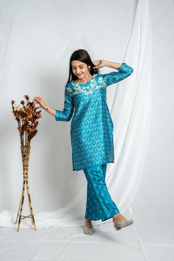 Blue_Straight_Kurta_Bottom_Set_For_Women