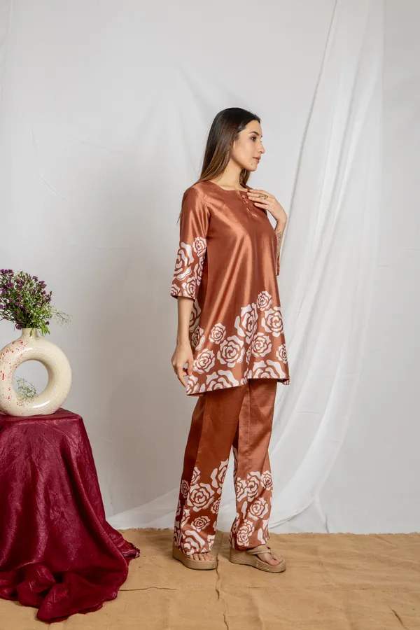 Off-White_&_Purple_Premium_Fabric_Round_Neck_&_Straight_Fit_Co-Ord_Set_For_Women