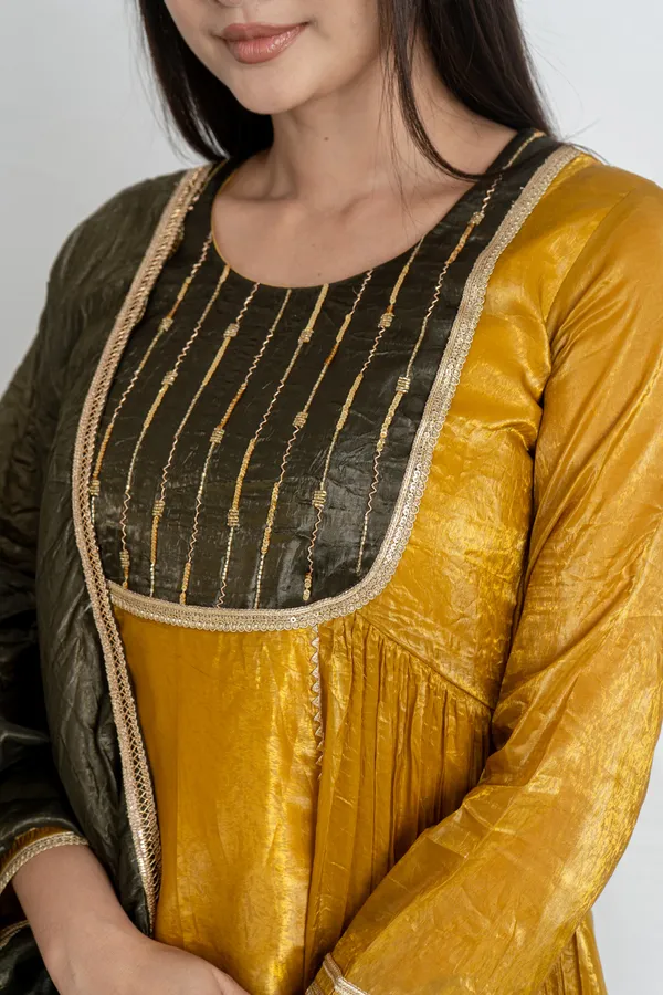 Blue_&_Pink_Gold_Crush_Top_Bottom_Dupatta_Set_For_Women