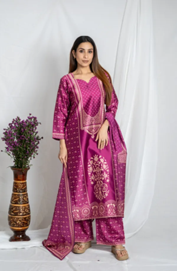 Purple_Premium_Fabric_Sweetheart_Neck_Kurta_For_Women