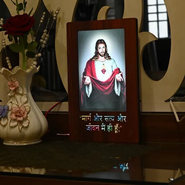 Illuminated_Sacred_Heart_Of_Jesus_�_Led_Wooden_Picture_Light_Decor