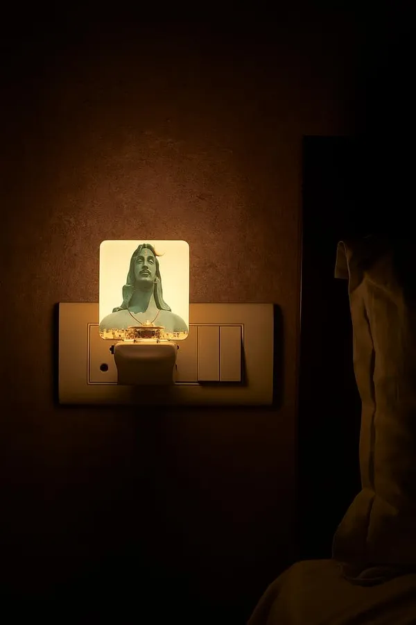 Adiyogi_Shiva_Color_Changing_Led_Night_Lamp_|_Plug-In_Acrylic_Night_Light_For_Home