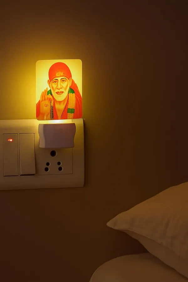 Sai_Baba_Color_Changing_Led_Night_Lamp_For_Home_Temple_&_Bedroom_�_Plug-In_Decorative_Light
