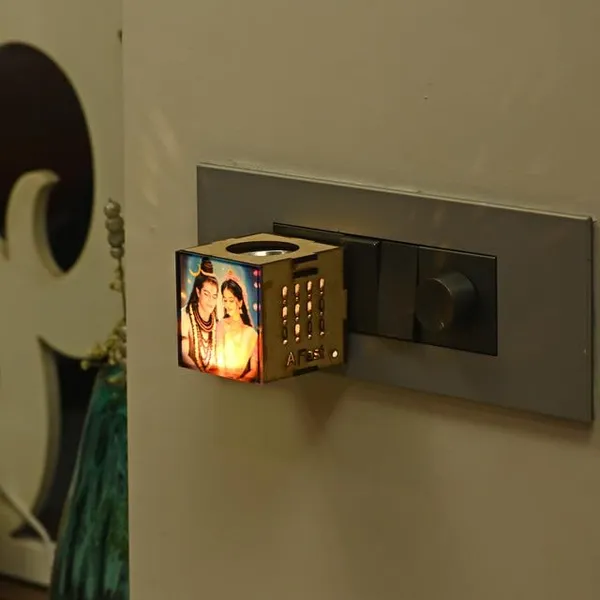 Wooden_Kapoor_Dani_With_Shiv_Parvati_Design_Plug-In_Camphor_Burner_With_Night_Light_Devotional_Fragrance_Diffuser_For_Home_&_Pooja_Room