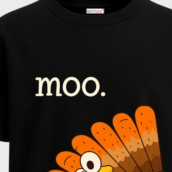 _Oversize_Unisex_Black_Graphics_T-Shirt,_funny_cartoon_turkey_with_text_moo_playful_word_twist_quirky_humor_illustration_|_GRAPHICS_MODE