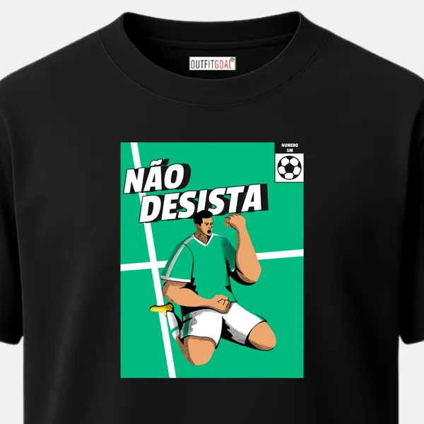 _Regular_Unisex_Black_Graphics_T-Shirt,_Footballer_kneeling_and_celebrating_with_portuguese_text_n_o_desista_don_t_give_up_|_SPORTS_MODE